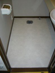 タンクレスタイプのINAX サティスに交換 タンクレスタイプのINAX サティスに交換